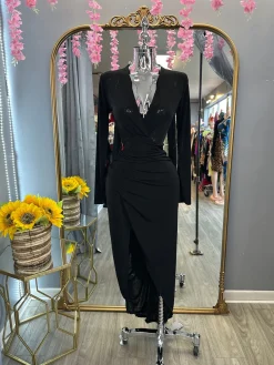 Arriving Late Dress (Black)