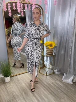 Nareidy Dress